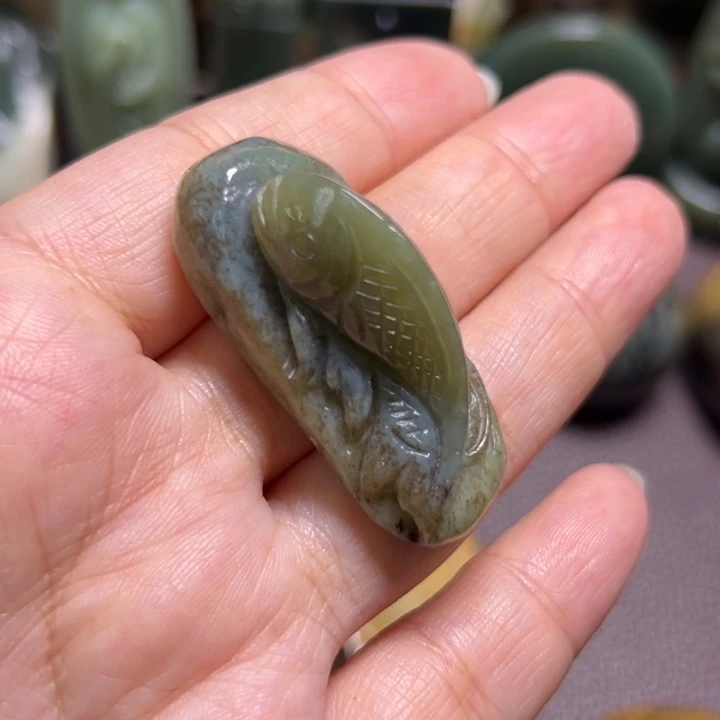 颈饰未镶嵌岫岩河磨玉（透闪石质玉）