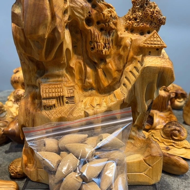 柏木（崖柏）根雕工艺摆件