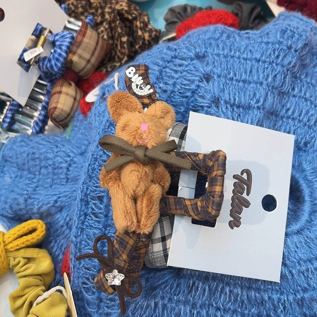 布艺铁合金001浅卡其兔兔大抓夹