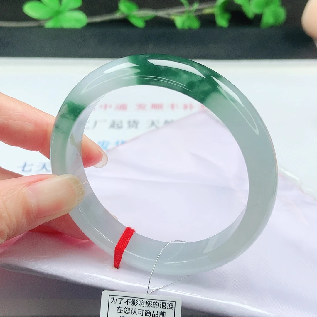 小***爱翡翠未镶嵌手镯57圈