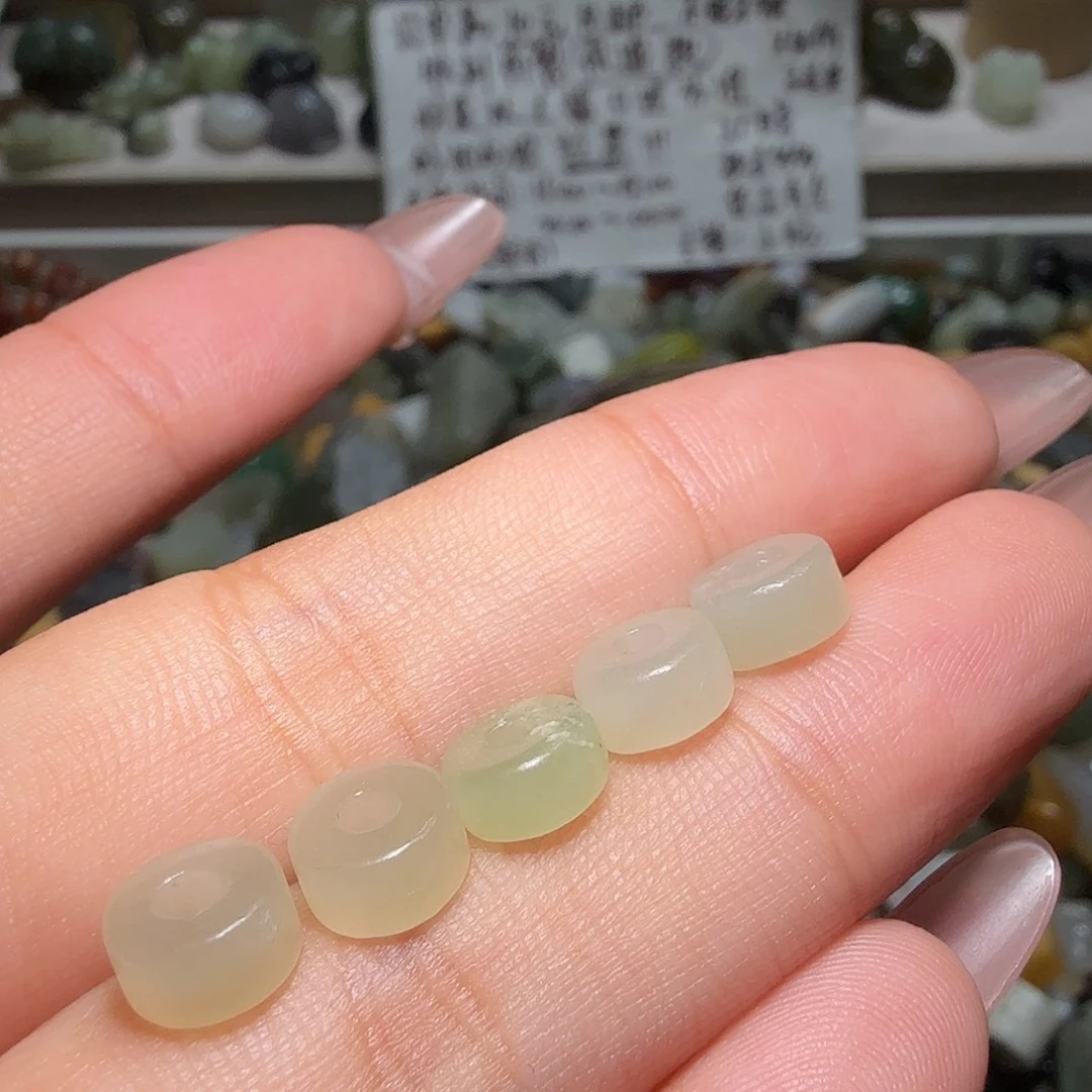 和田玉未镶嵌珠宝奇石