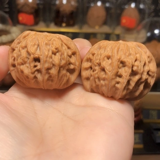 老树山地红皮石子磨
