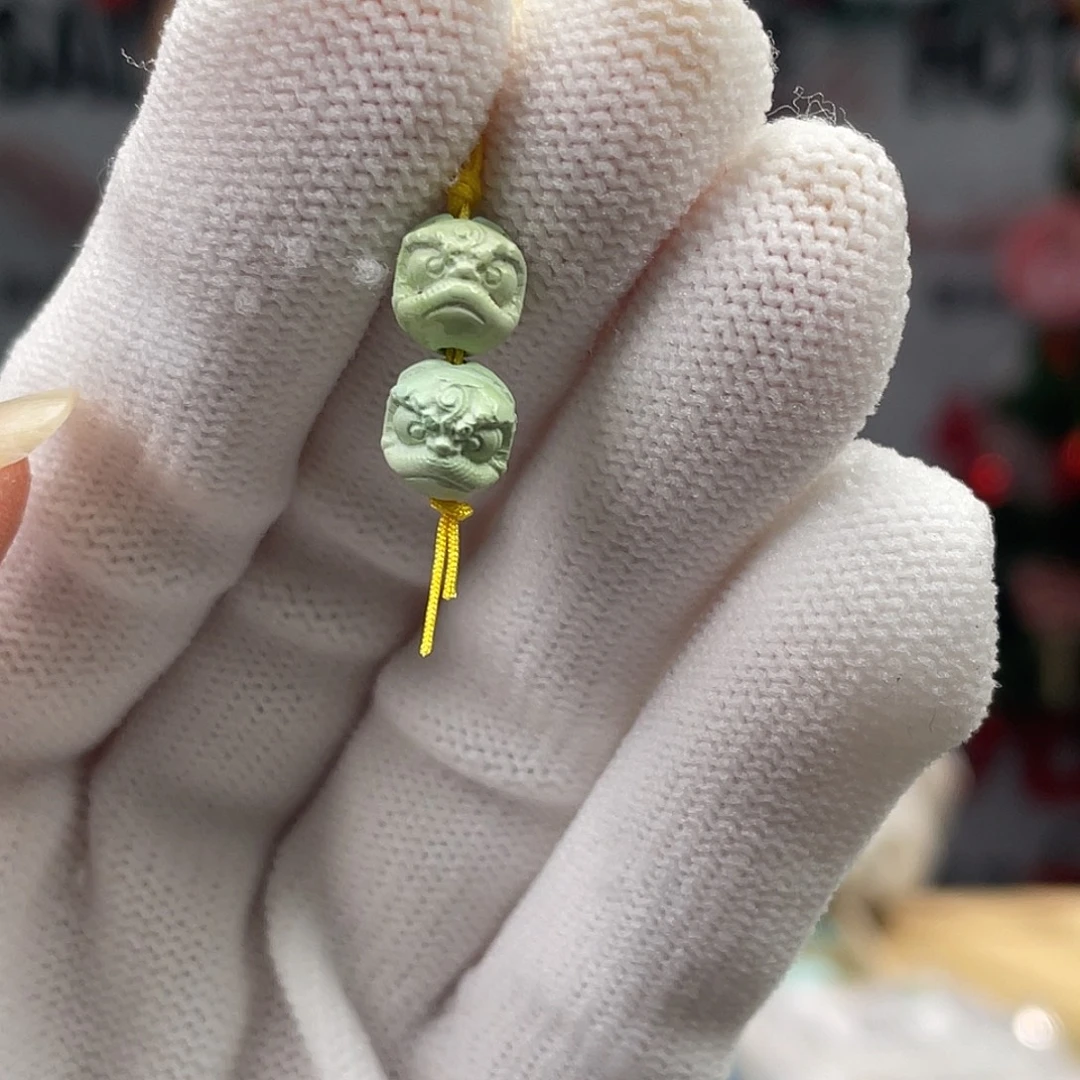 绿松石未镶嵌挂件