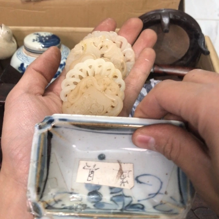 陶瓷孤品单件车里拍