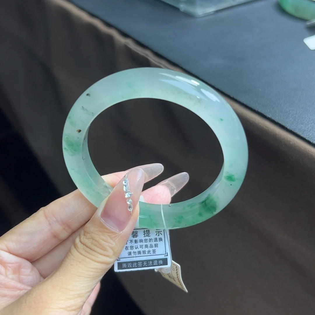 石英质玉手镯未镶嵌非洲翠56.57
