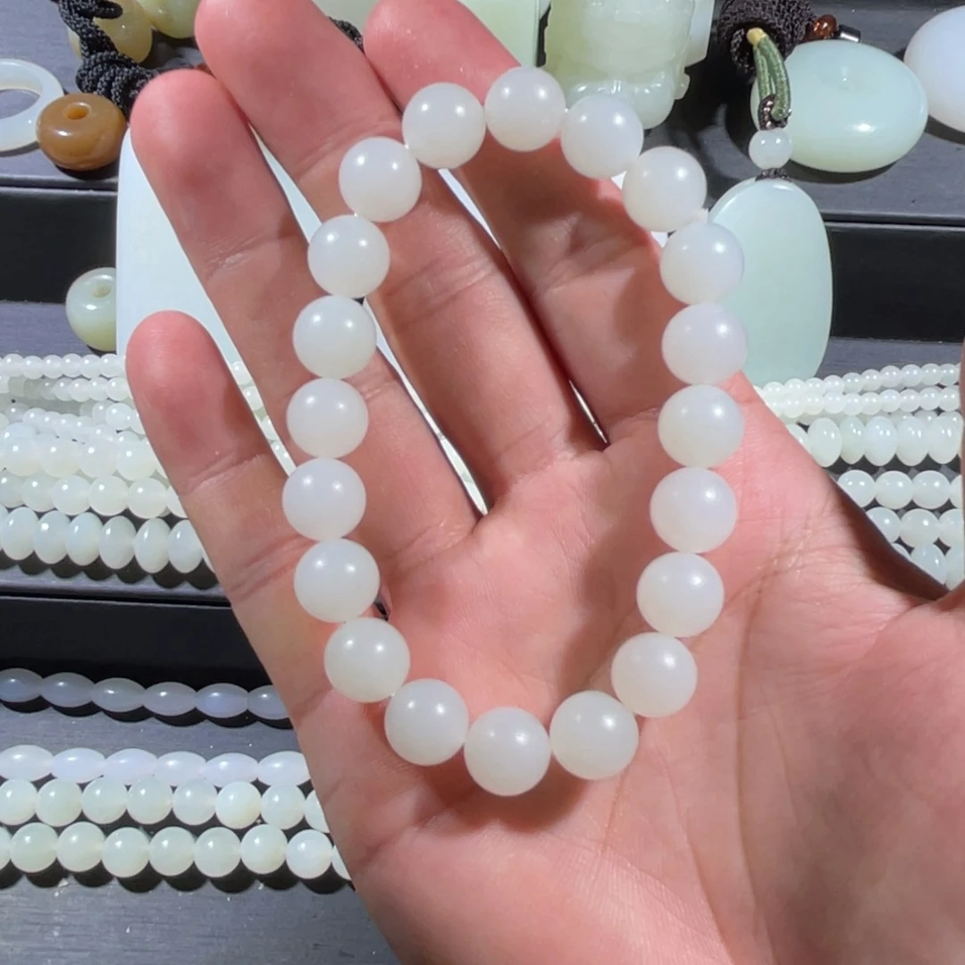 和田玉未镶嵌颈饰手串