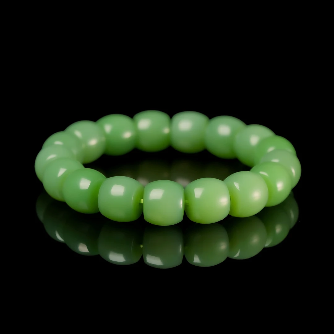 传世级 和田玉浓粉绿起荧光过灯大直切手串 13mm± H121801