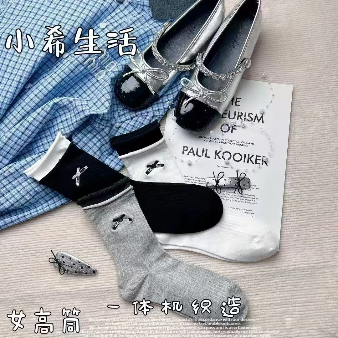 2025春夏女士双螺口刺绣高筒潮袜ins日系潮流黑白灰网红百搭