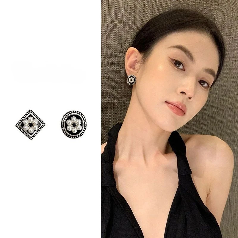 秋冬耳钉复古珠珠花朵洋气不对称高级设计感耳环甜酷日常百搭耳饰