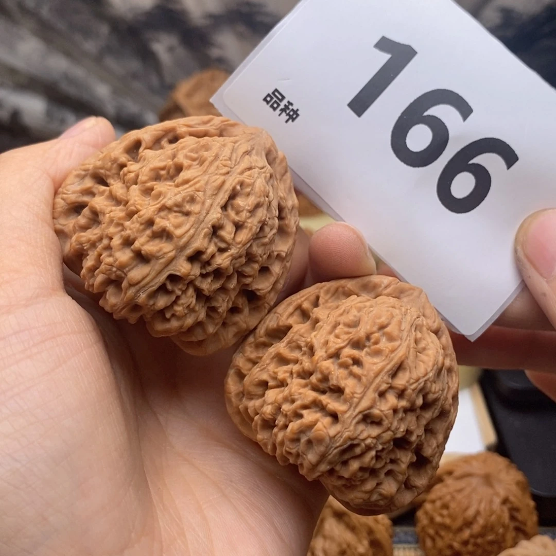 文玩核桃把件三*166号44nan jiang quan