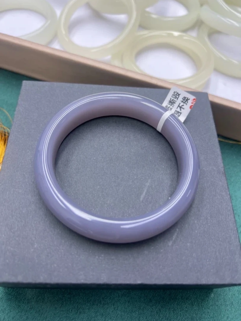 608青海烟紫宽版手镯-发货多样性