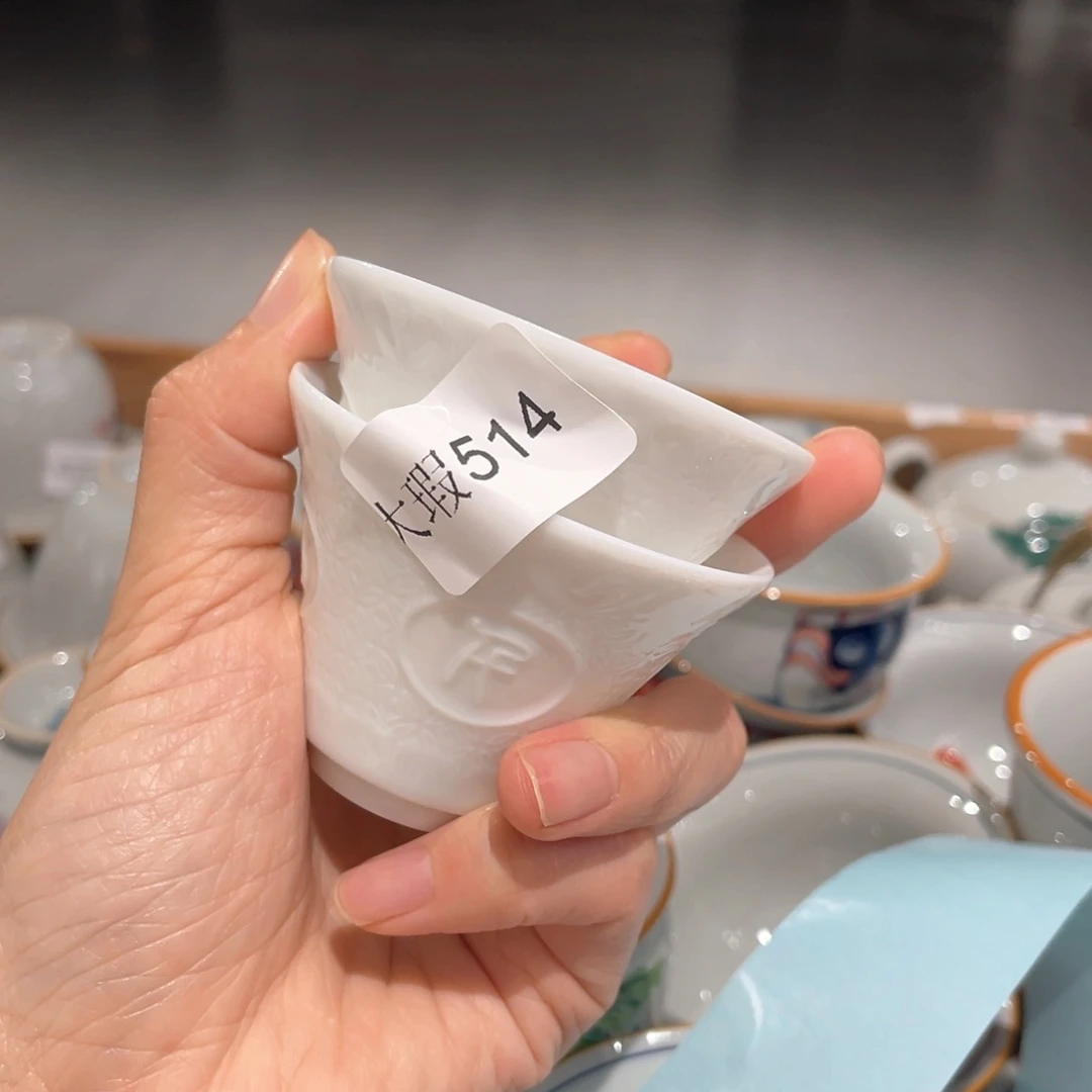 釉下彩纯手绘有瑕