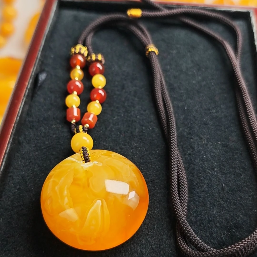 蜜蜡吊坠(赠链)未镶嵌