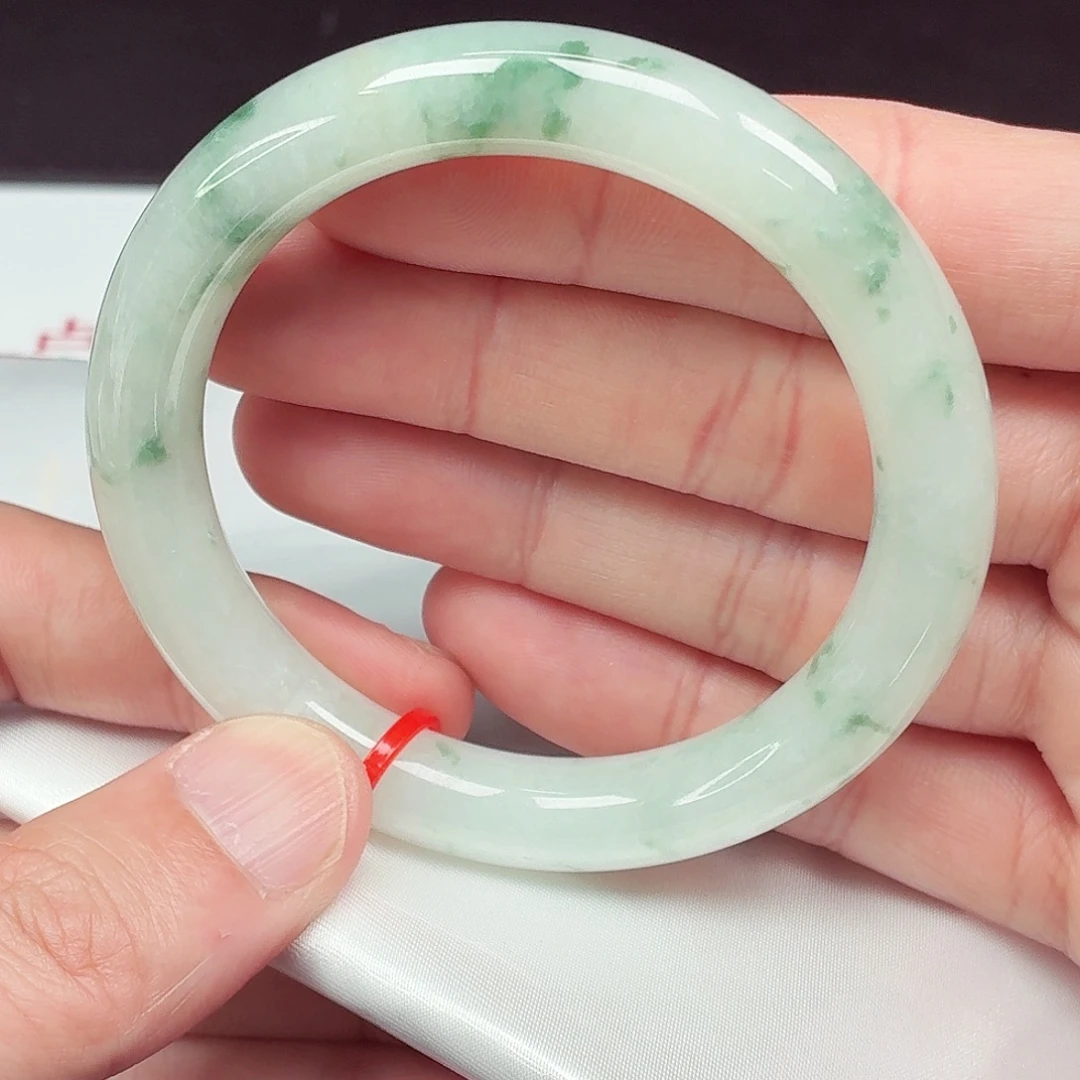 翡翠未镶嵌手镯56圈
