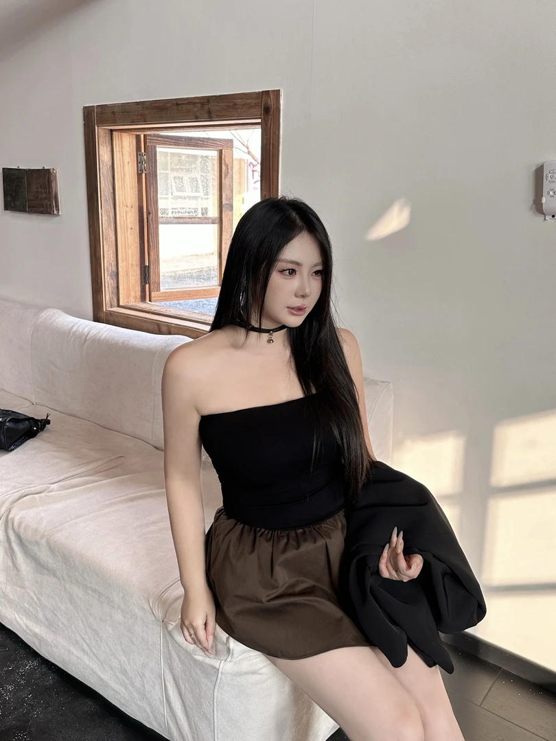 【大小姐】“半糖摩卡”法式撞色辣妹露肩抹胸时尚拼接连衣裙