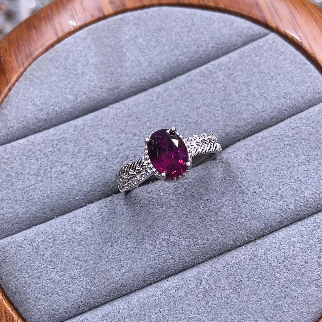 银S925镶嵌石榴石（紫牙乌）戒指