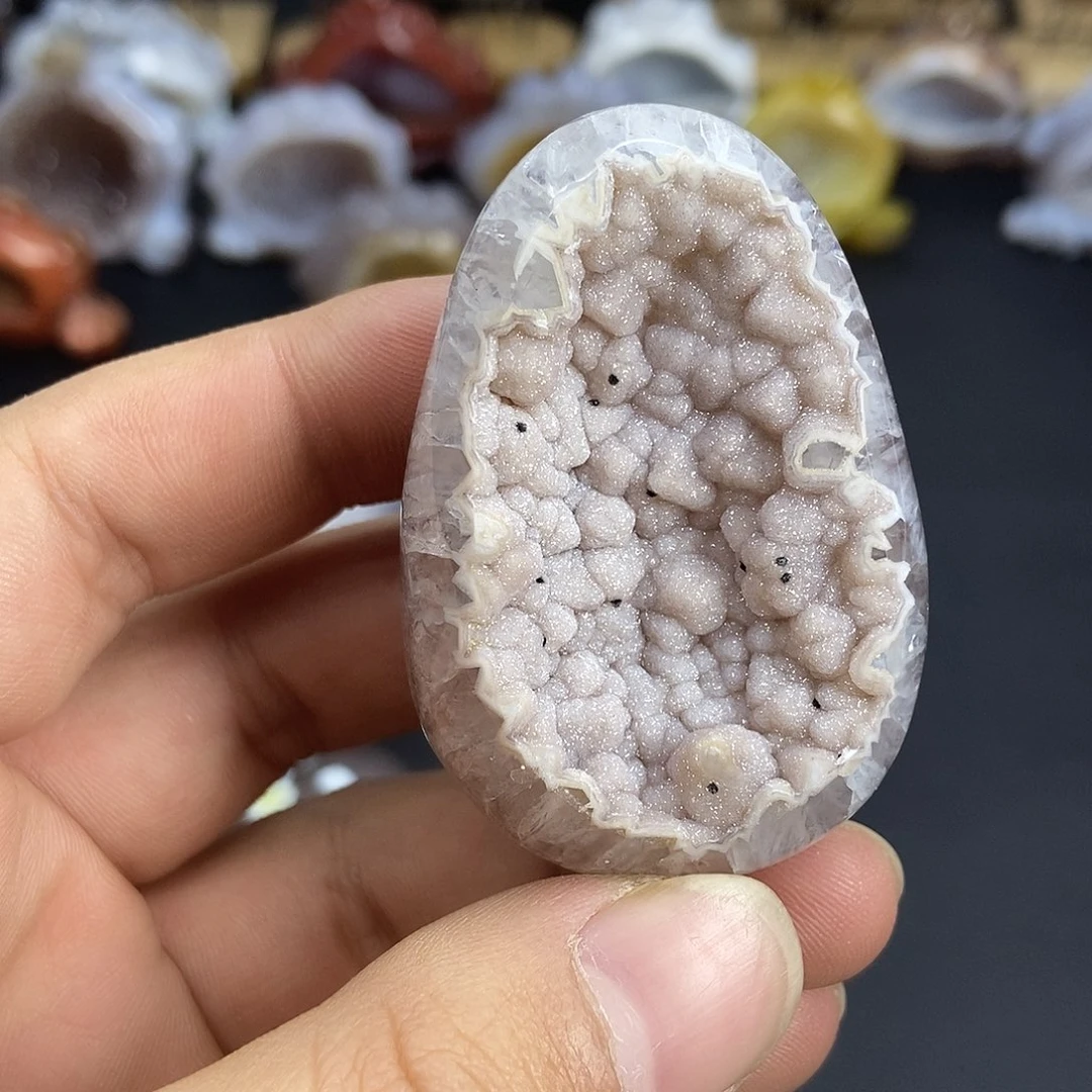 玛瑙/玉髓未镶嵌珠宝奇石