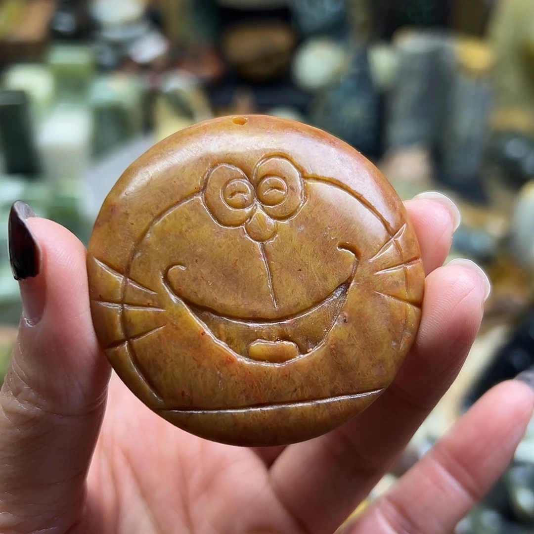 岫玉未镶嵌颈饰辽阳料哆啦A梦