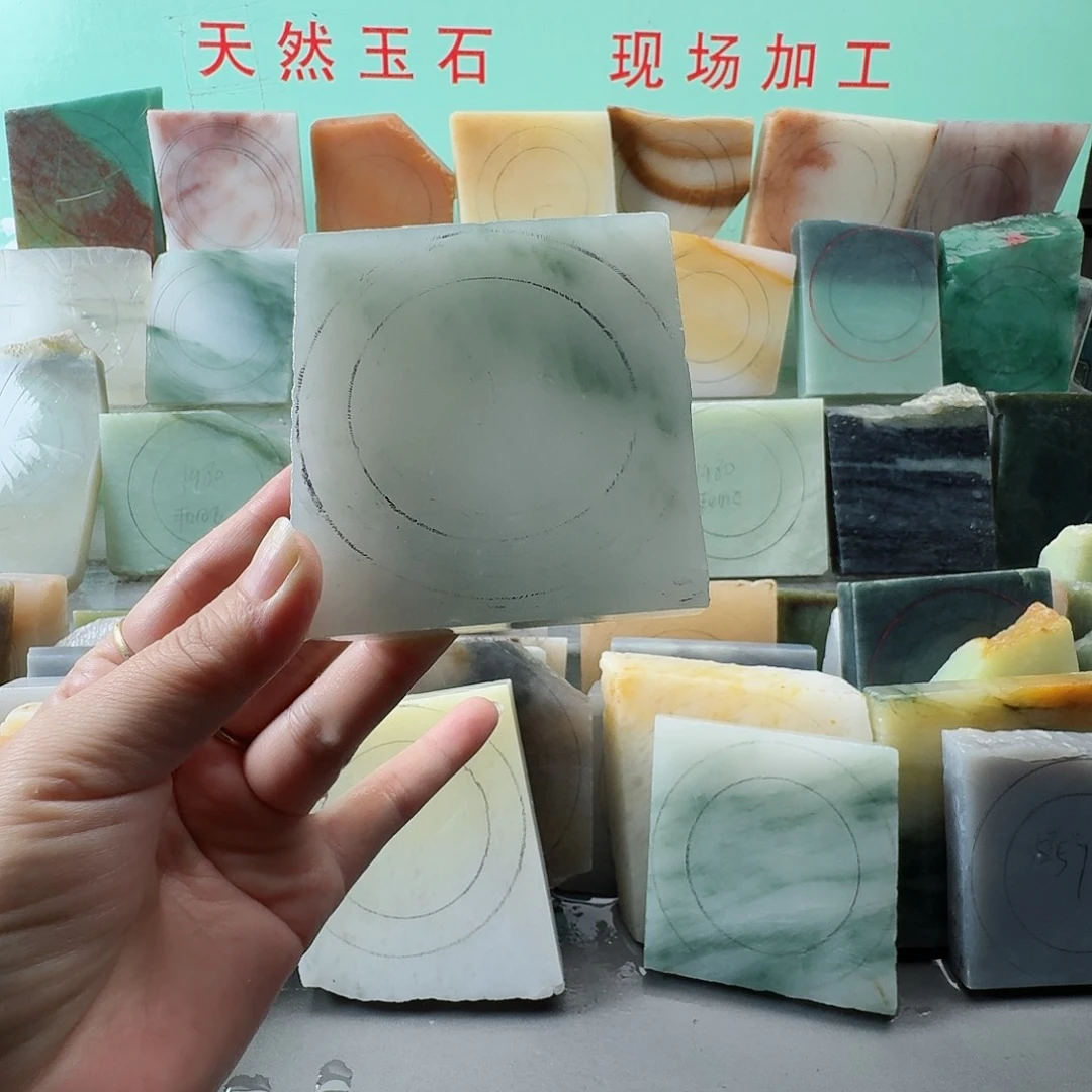 未镶嵌手镯石英质玉（金丝玉）手镯定制