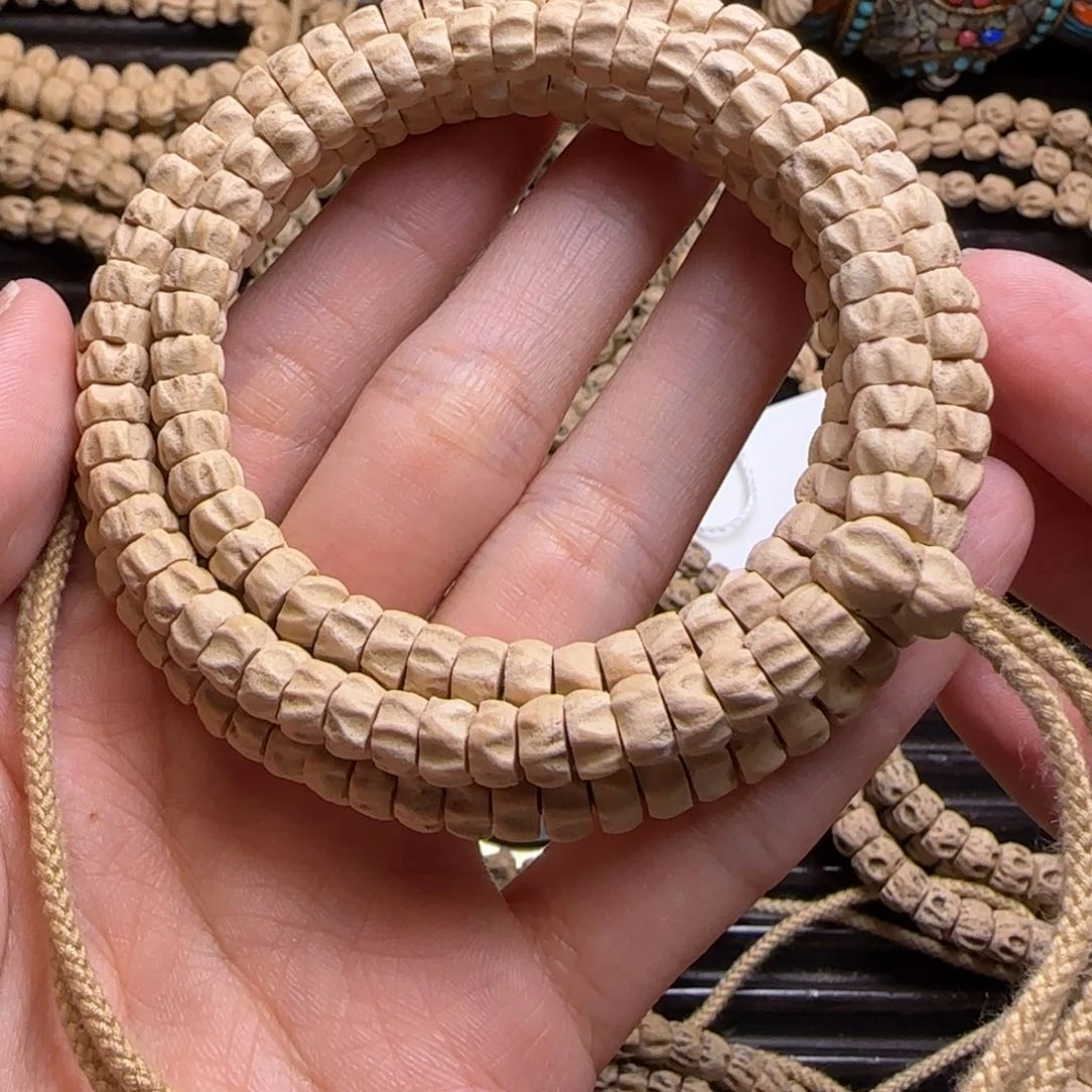 柏香籽/百香籽吊坠不****顾