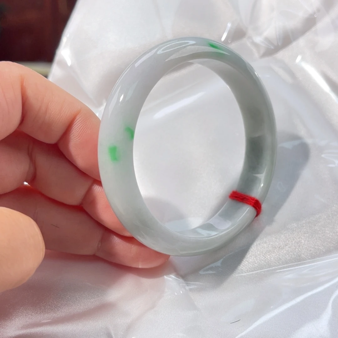 翡翠未镶嵌手镯57.8无大纹裂微棉48小时鉴赏一处微石筋