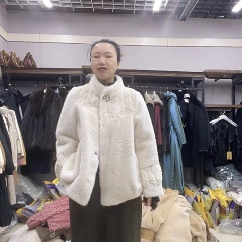 好看好看一点点好看