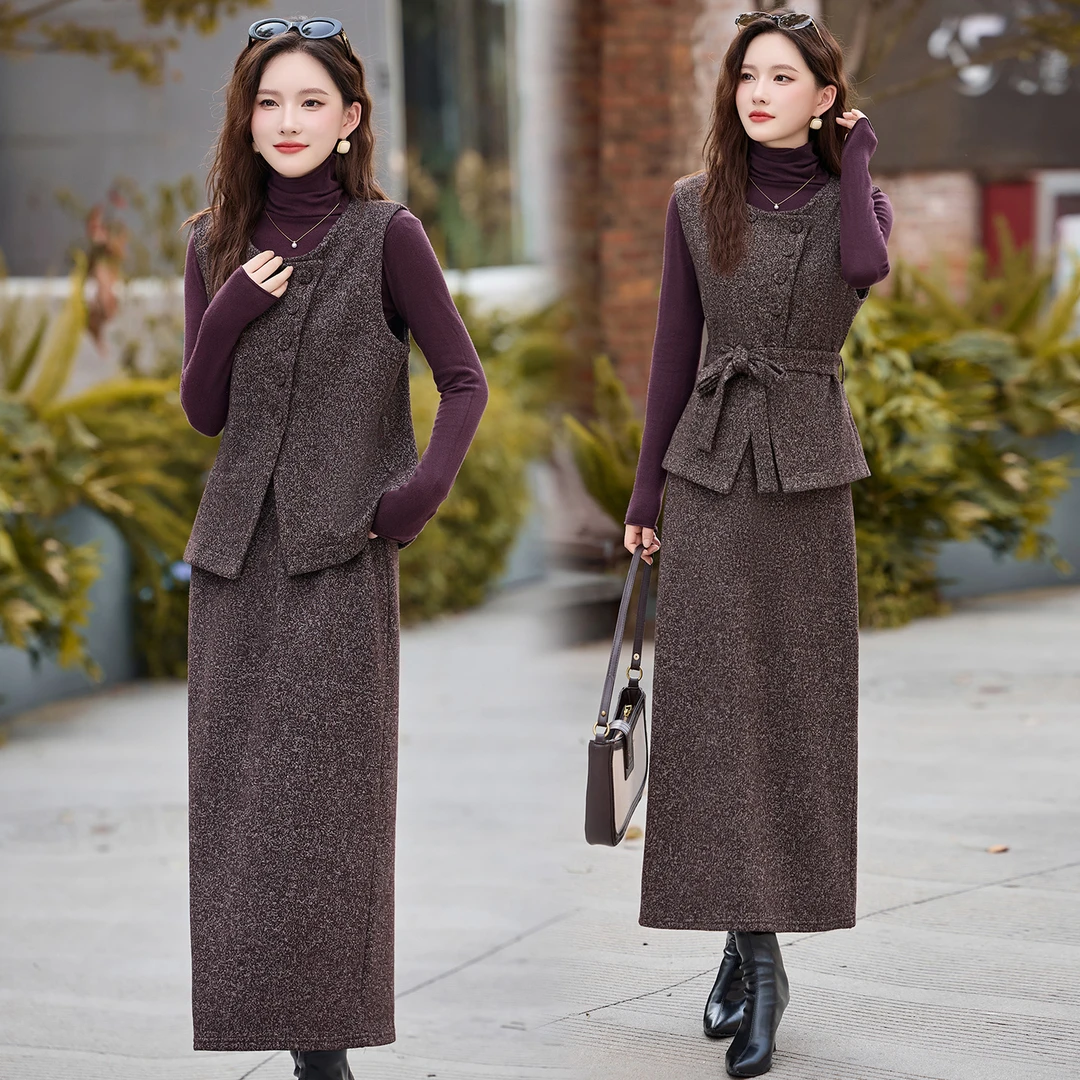 2025秋季新款套装半身裙子小香风马甲连衣裙洋气减龄毛呢三件套女