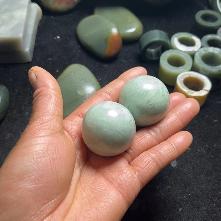 和田玉（糖玉）未镶嵌珠宝半成品