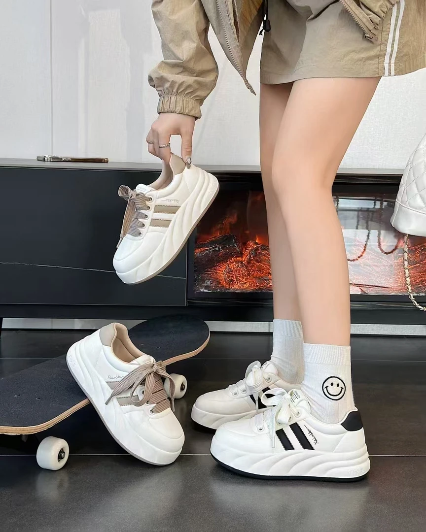 【保国女鞋】低帮厚底女四季休闲板鞋小白鞋时尚舒适（21608）凡