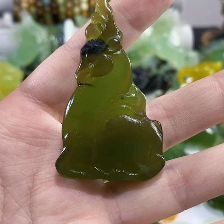 未镶嵌岫玉挂件吊坠