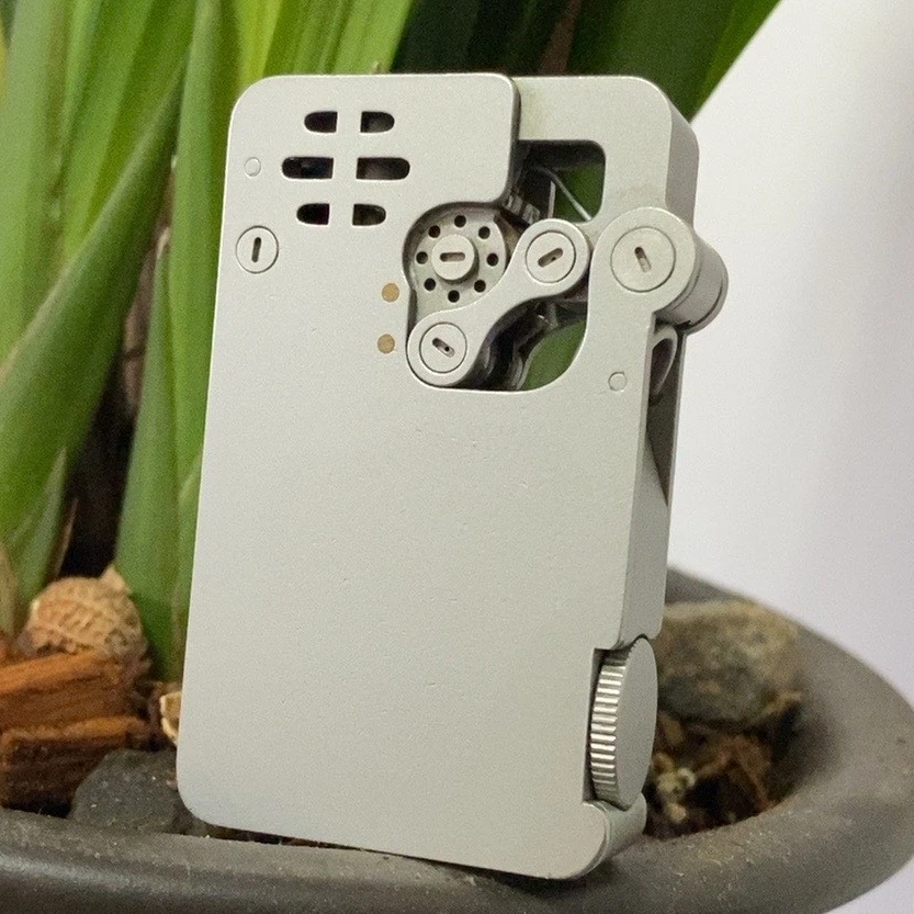 自动弹射打火机个性手工机械复古高档创意潮流礼物点火银色时尚