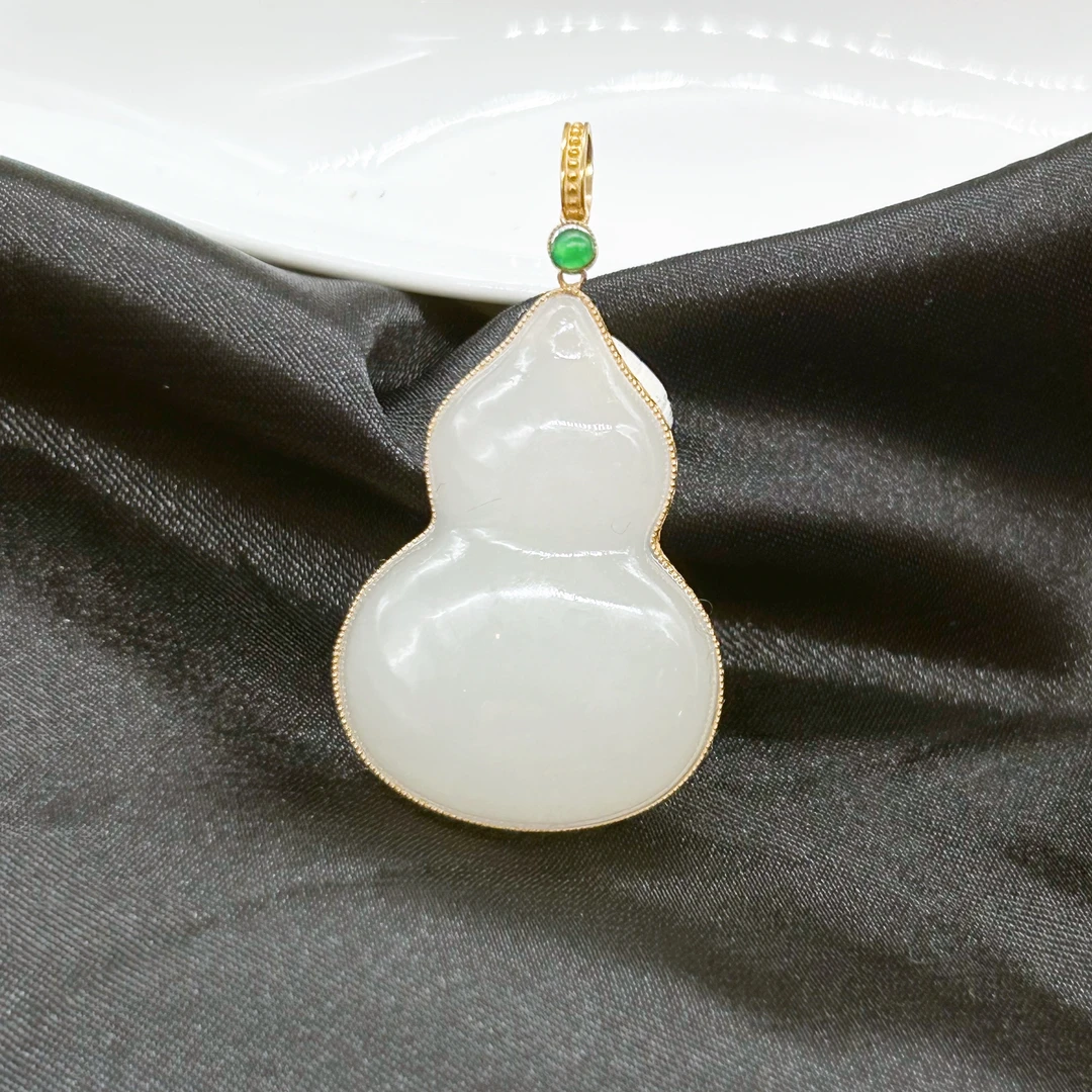 18K金和田玉吊坠【多样性发一】【HTY047】