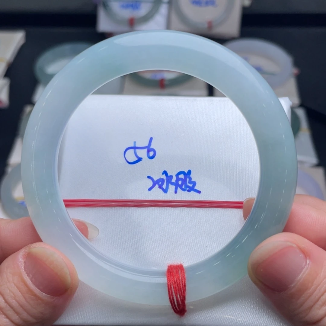 翡翠未镶嵌手镯翡翠手镯72