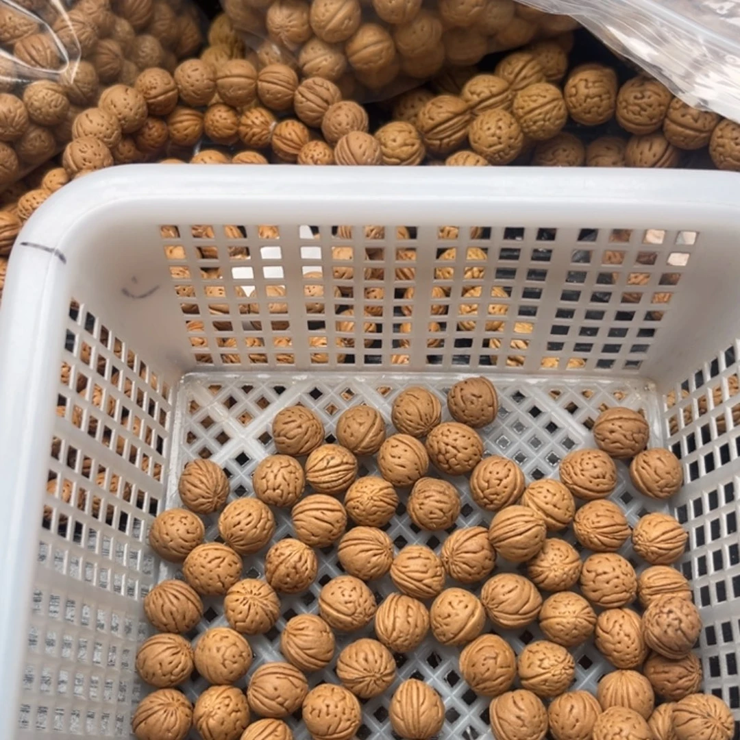 -***-文玩核桃吊坠小桃核散籽批发