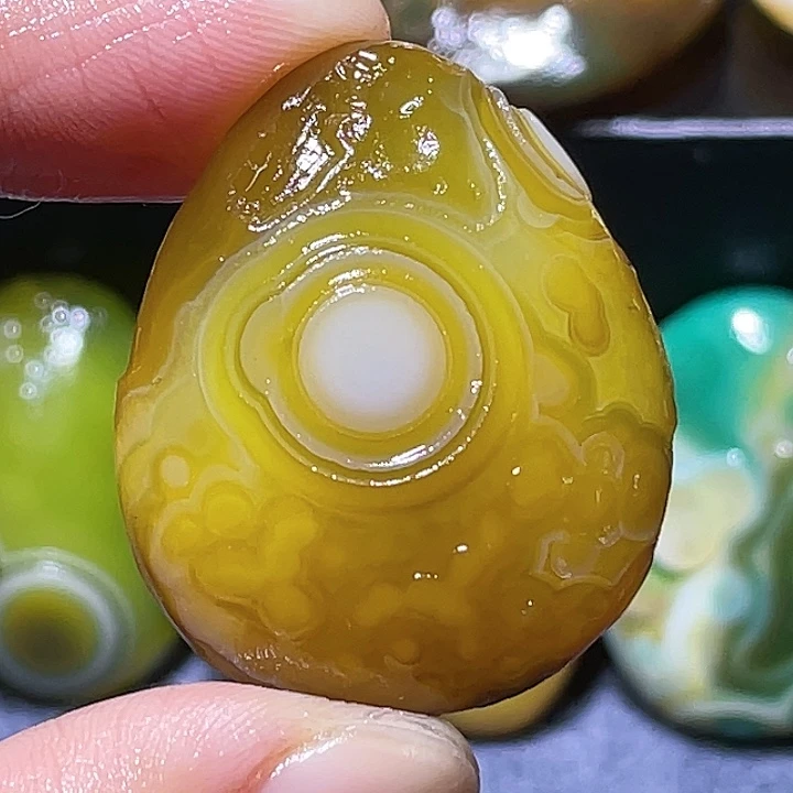 玛瑙/玉髓未镶嵌珠宝奇石