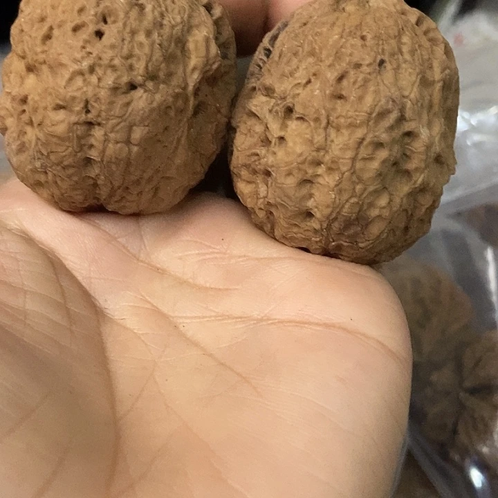 把件文玩核桃云南铁核桃基地75