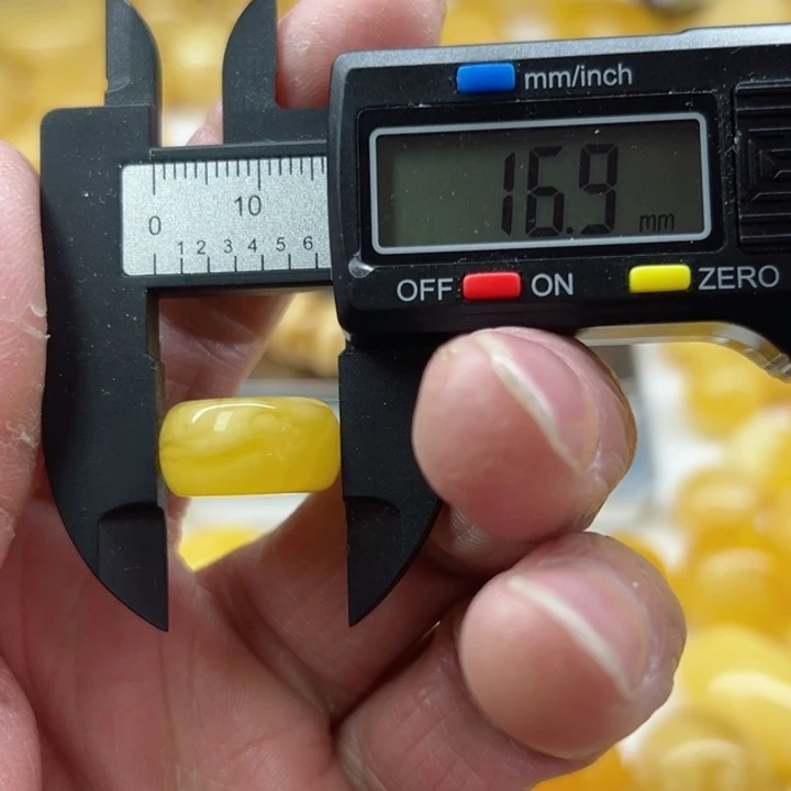 琥珀（矿物珀）裸石未镶嵌孤****8