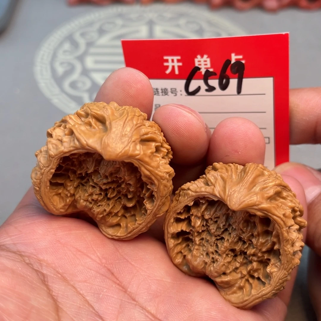 文玩核桃吊坠文玩