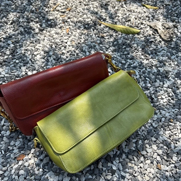 头层牛皮复古斜挎包单肩经典潮流筒包肩包高档欧美休闲百搭