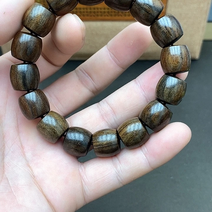 沉香沉香碎屑巴布亚贡木药沉4