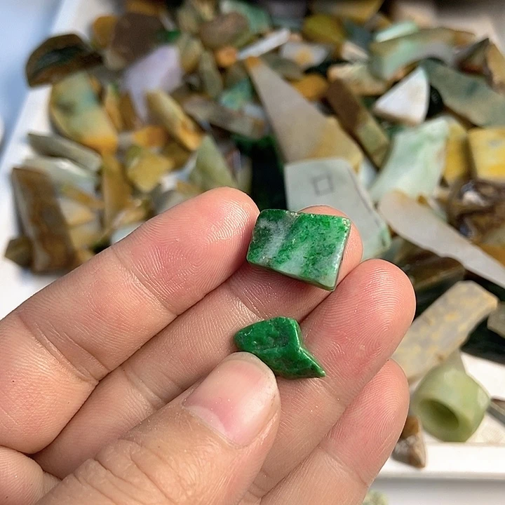 翡翠散珠天然翡翠A货挂件