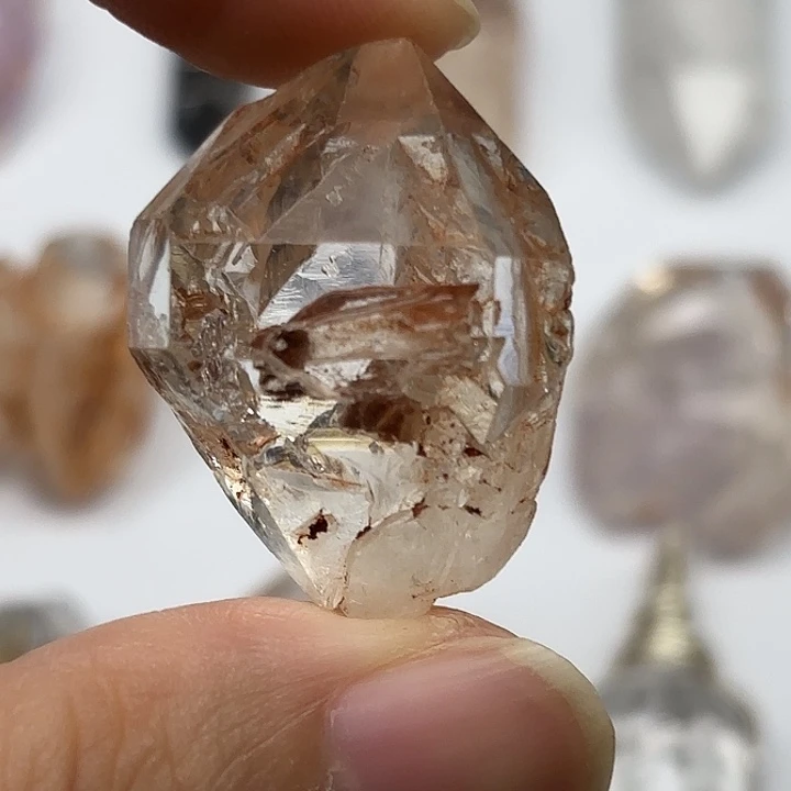 水晶未镶嵌颈饰巴基斯坦红泥闪灵钻31mm+