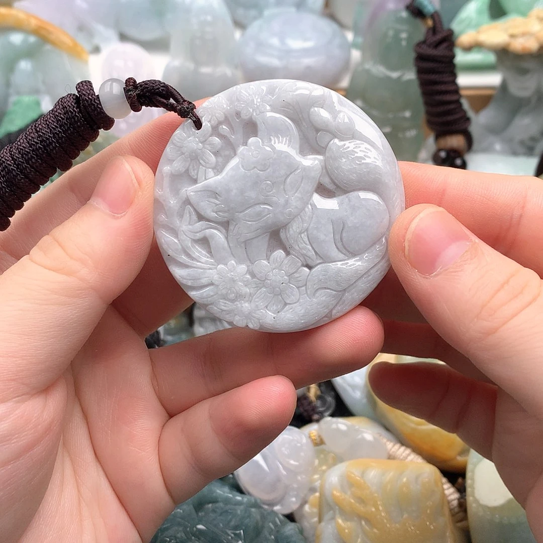 吊坠(不含链)未镶嵌翡翠