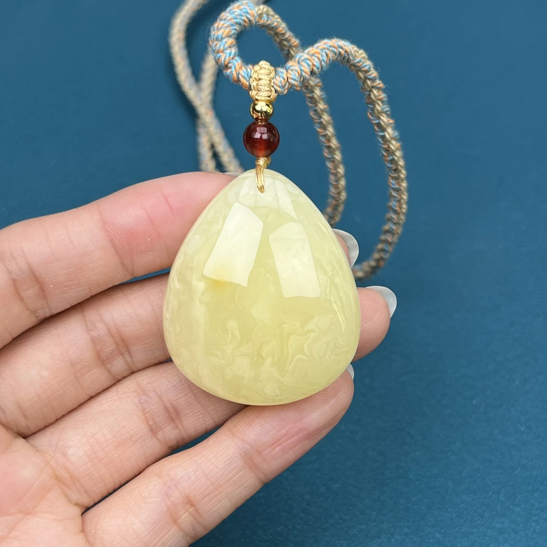 Y1927天然原矿蜜蜡 满蜡妖花水滴牌33*38*13mm抖音基地质检发货