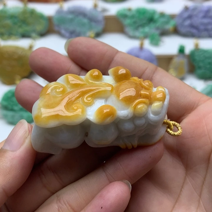 颈饰未镶嵌翡翠翡翠