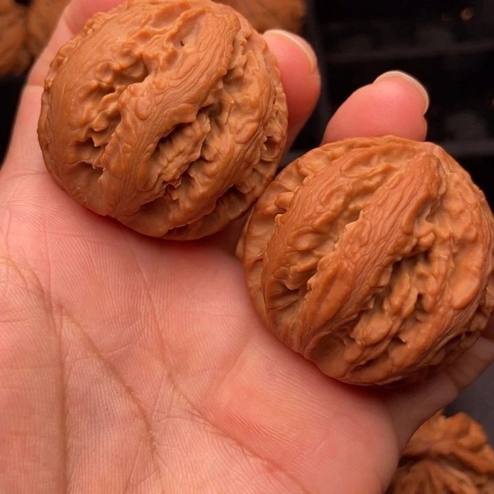 吊坠文玩核桃秦岭核桃种植基地