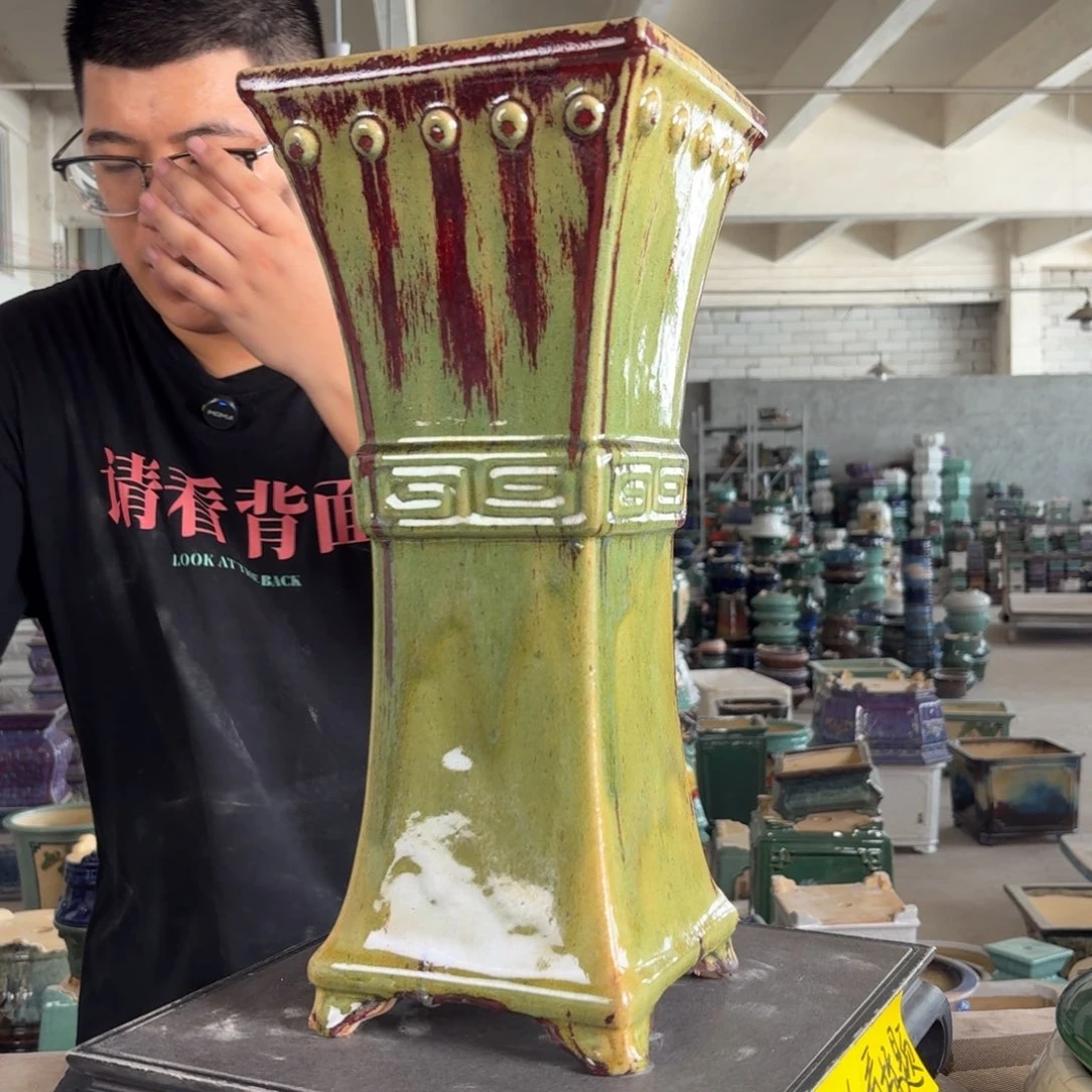 。一风堂石湾花盆 脚磕碰 内15*38