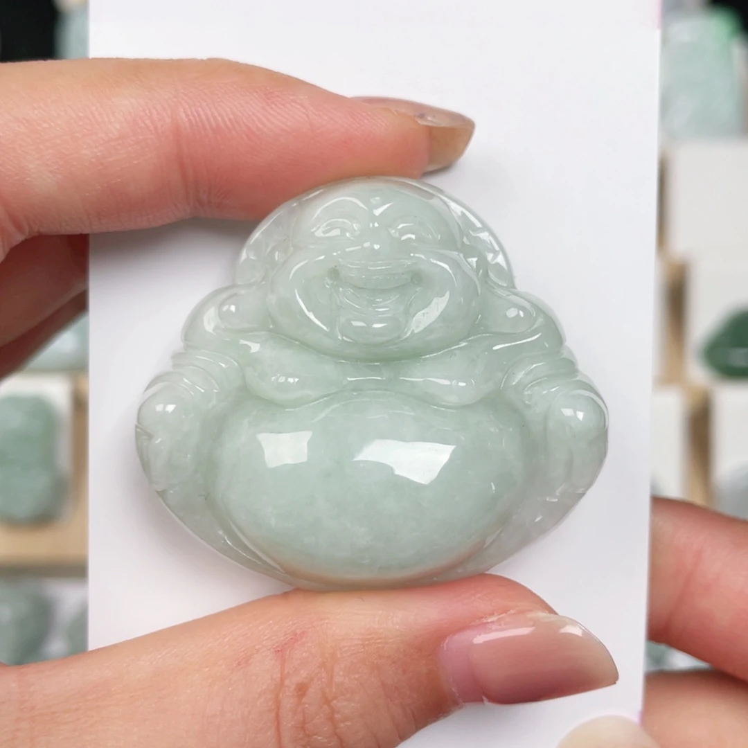 翡翠未镶嵌颈饰佛公