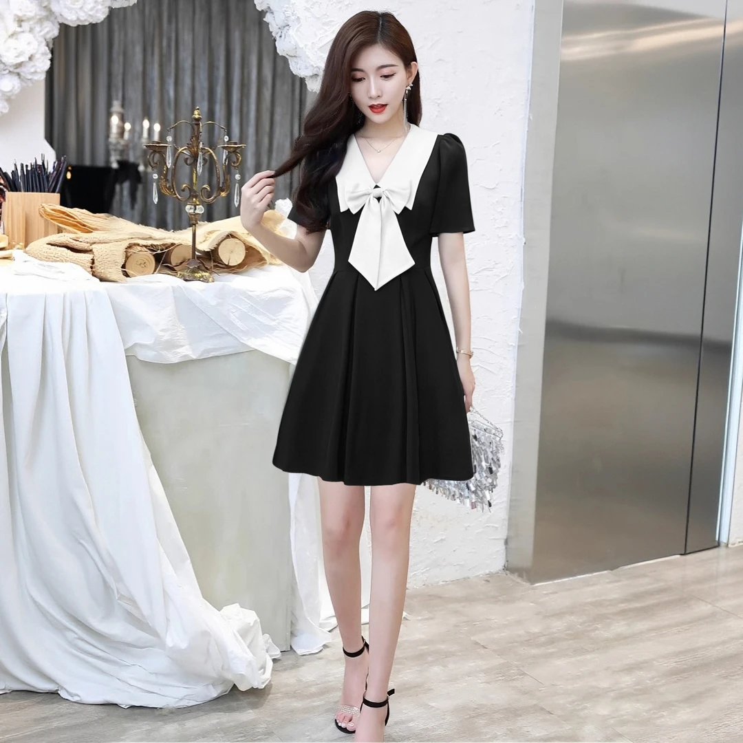 B高级感蝴蝶结翻领黑色连衣裙女2025新款夏季收腰拼色小礼服D2589