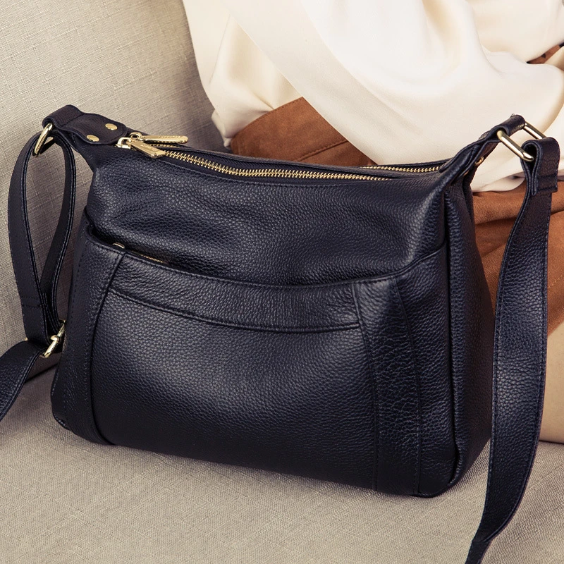 真皮女士妈妈包女大包多层斜背新月包潮流新款真皮简约单肩斜挎包